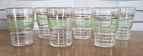 Arcopal Vaisselle blanche complète pour 6 personnes 18 pièces + Lot de 6  verres en verre 26 cl Unique, 19 pièces : : Cuisine et Maison